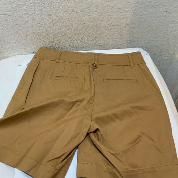 New Talbots Size 2 shorts - Picture 4 of 6